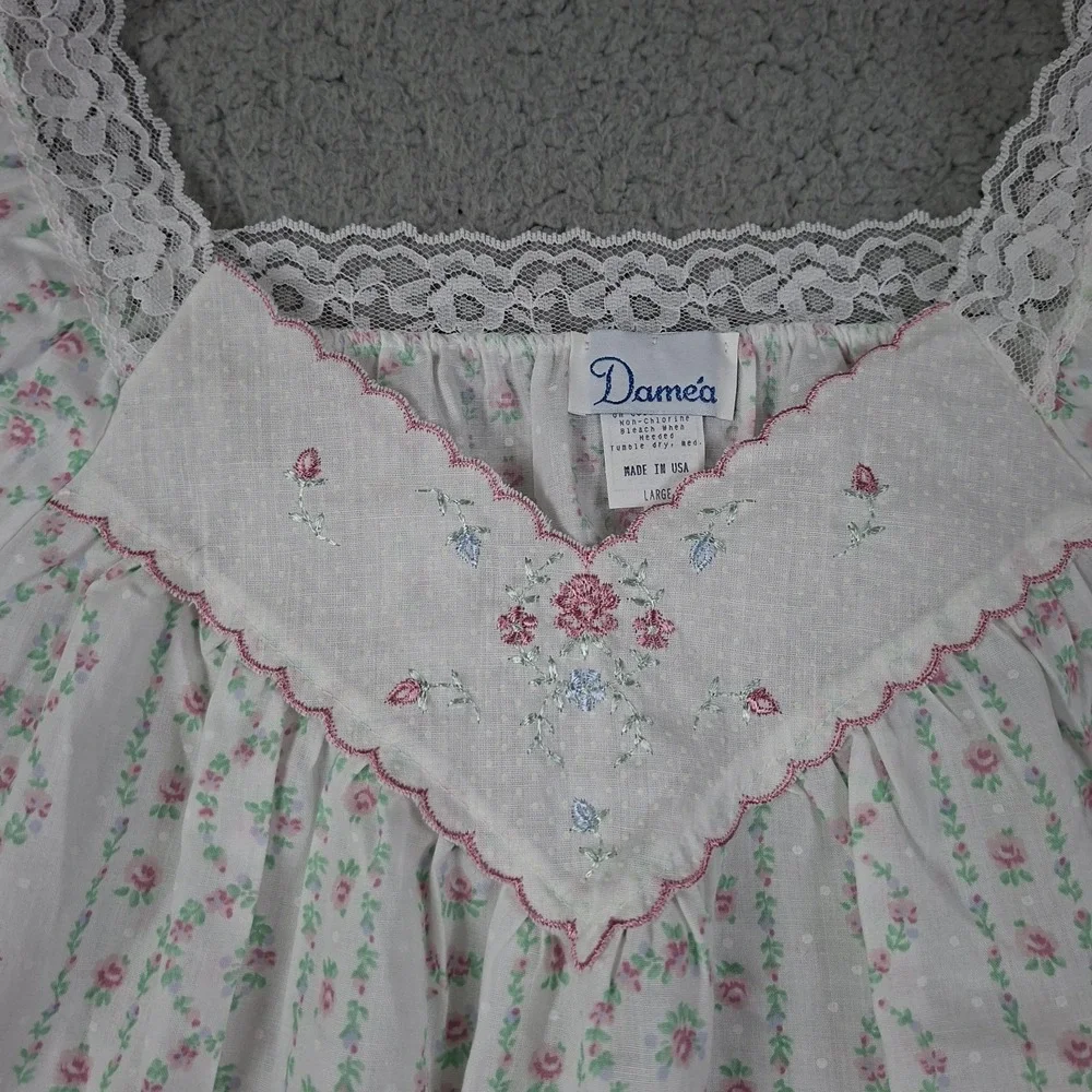 NEW VTG Daméa Rose Floral Classic Sissy Nightgown Size L Lace Trim Embroidery